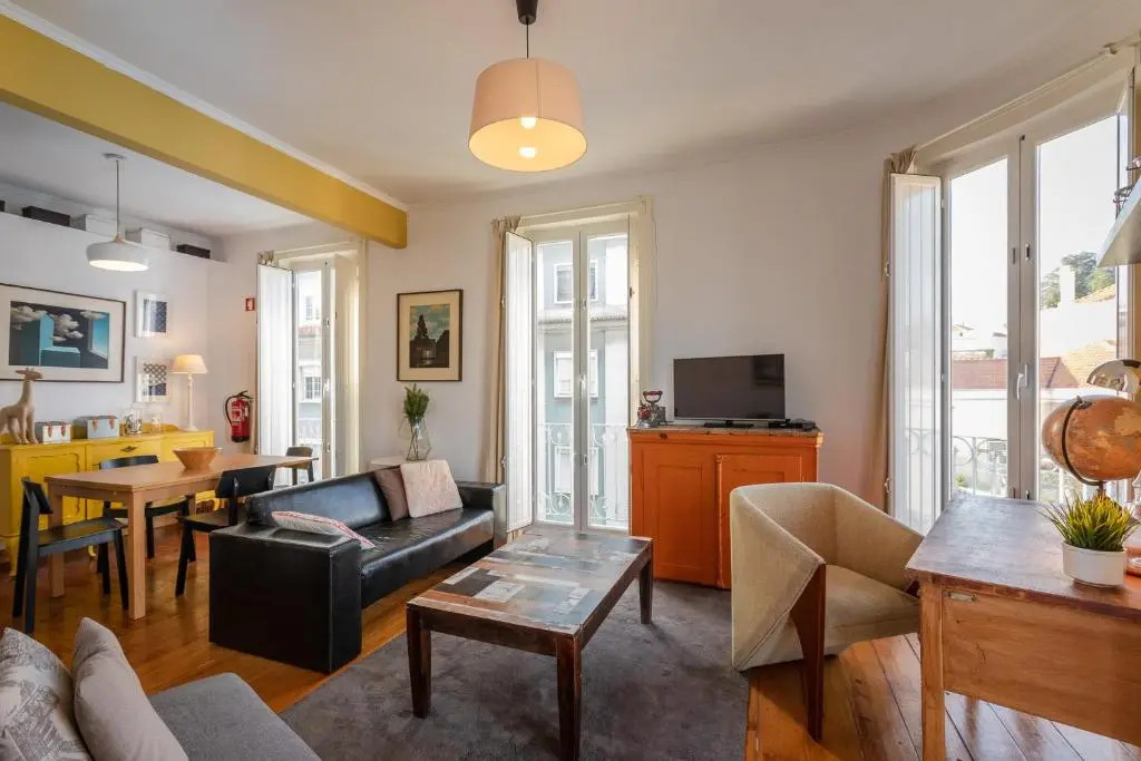 Bright Apartment with Two Bedrooms - BP31