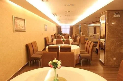 Dormhome Hotel