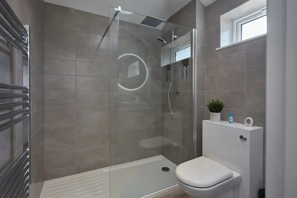 2022 Brand New Stylish Flat in Central Hayle