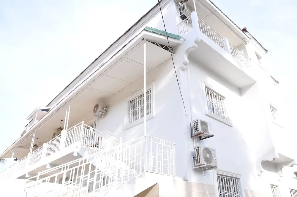 B2 Self Catering Apartments