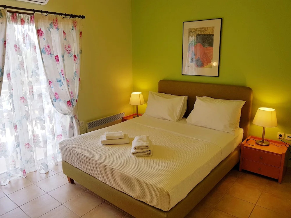 PLEIADES lUXURY APARTMENTS