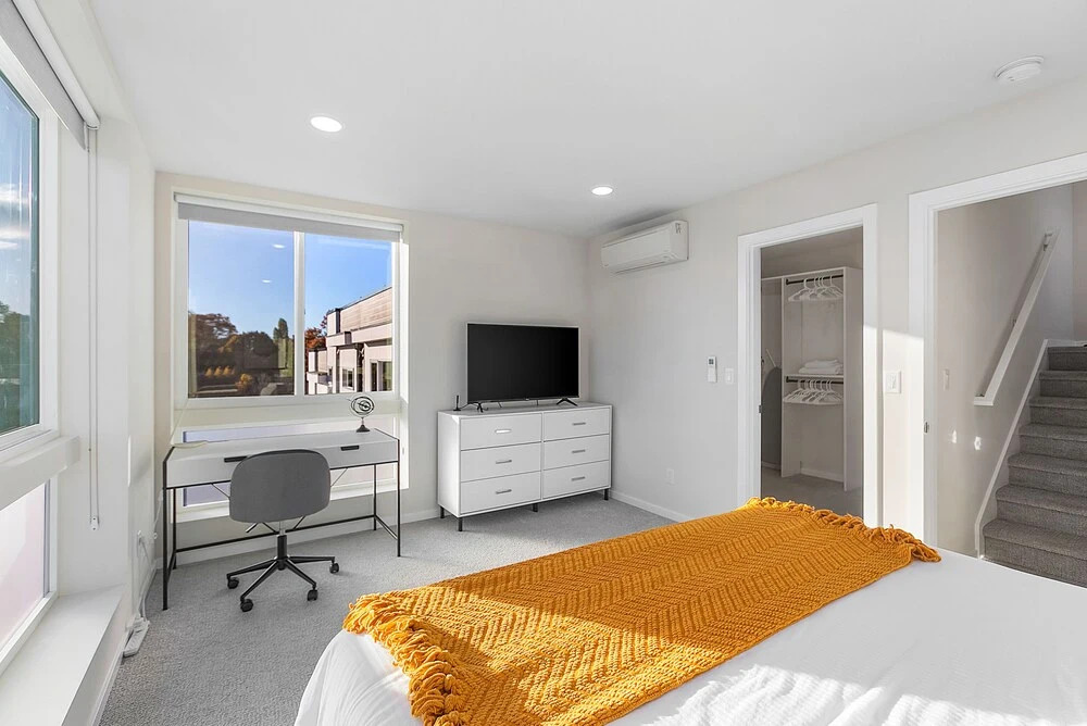 Modern 3BR - Walk to Light Rail w/EV Charger & Parking