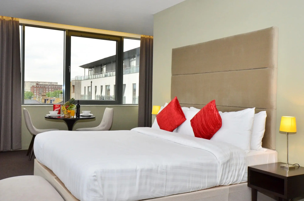 Axiom Park Hotel