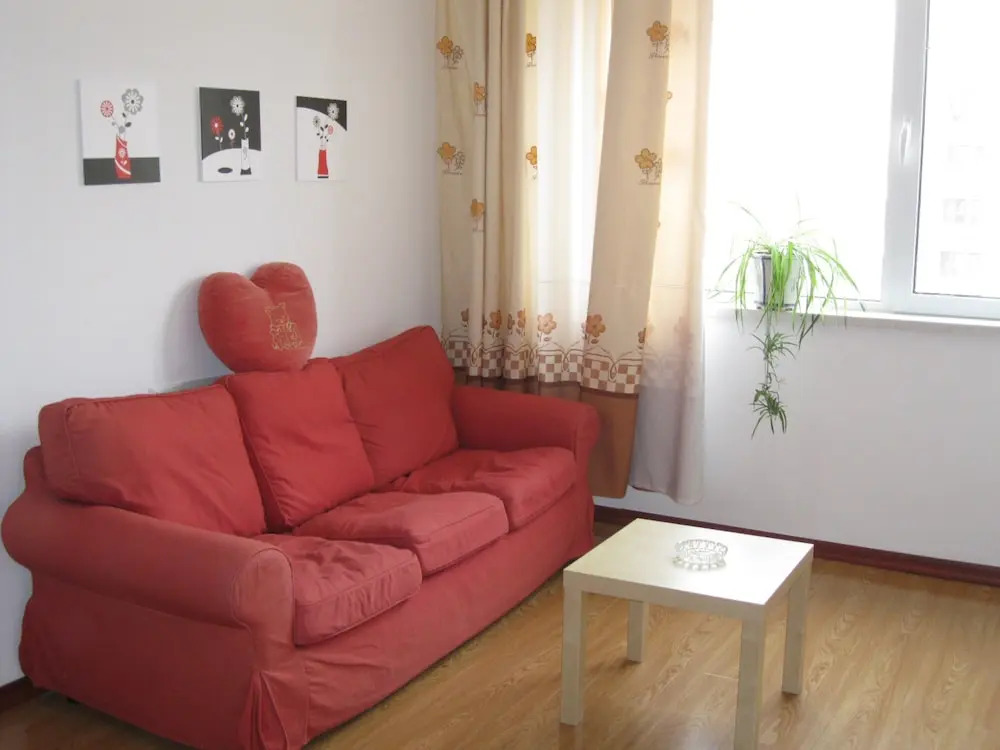 Dalian Yijia Apartment