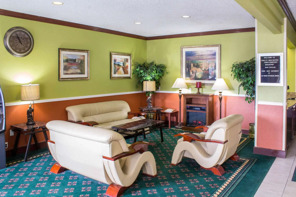 Quality Inn & Suites Sioux City Southeast
