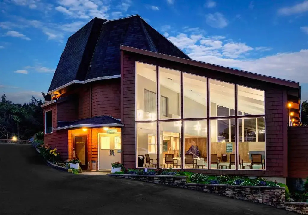 Hallmark Resort in Cannon Beach