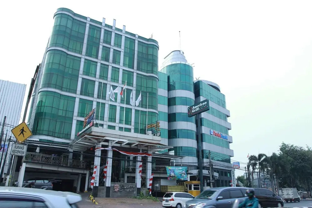 Capital O Business Hotel