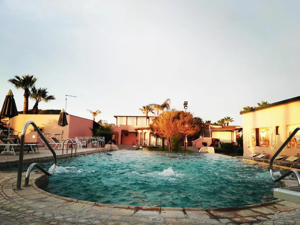 Hotel Eros