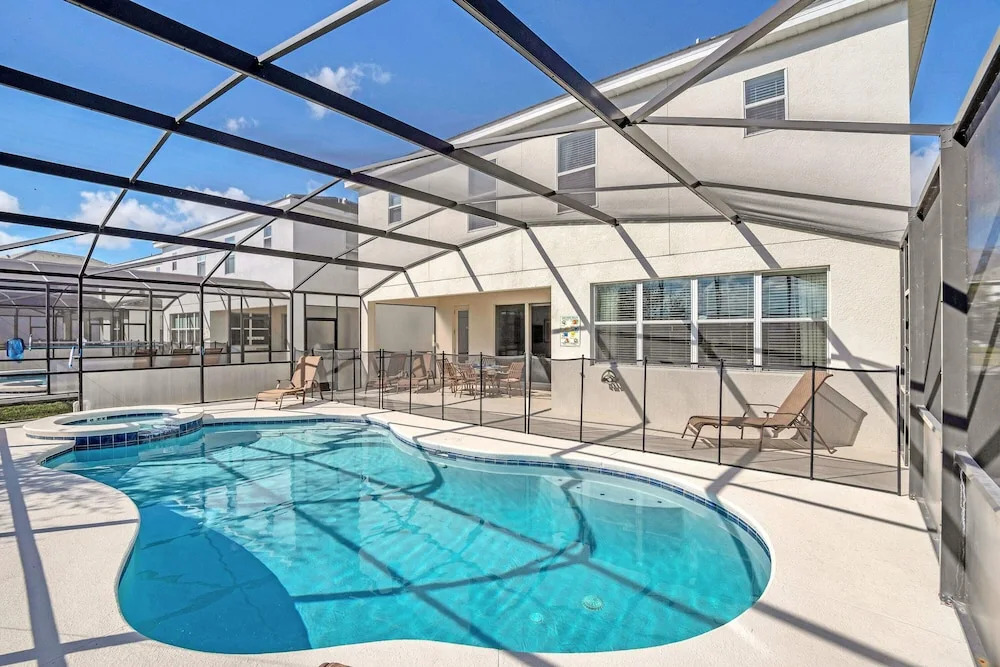 Stunning Lake View, Big Pool Area With CDC Standards #6bv507
