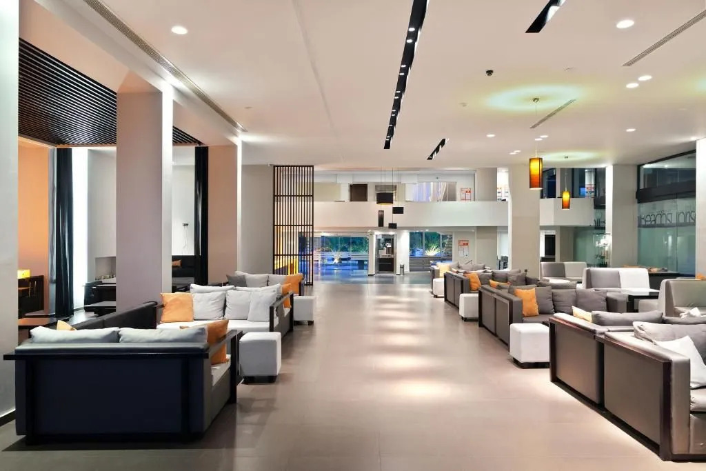 Long Beach Hotel & Resort