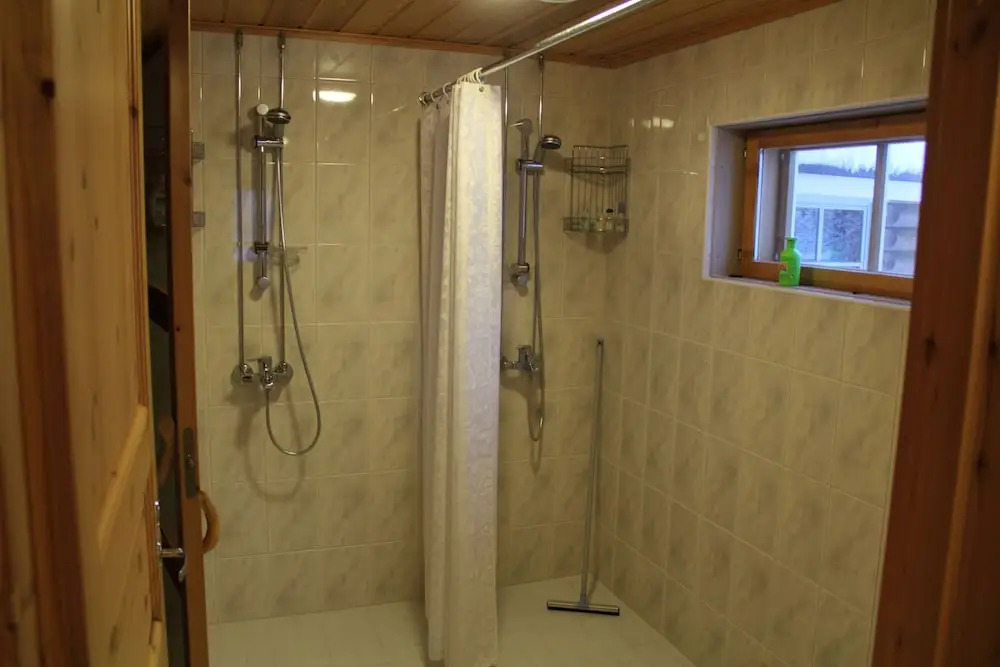 Aapishovi Chalet