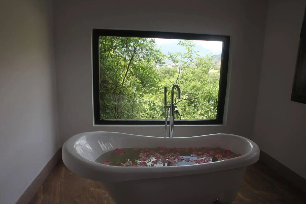 Tashi Namgay Resort