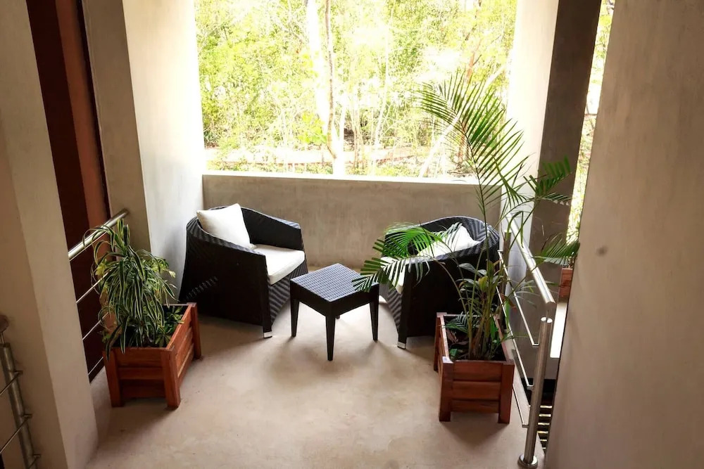 New One Br Apartment for Up To 4, Grill & Pool At the Common Rooftop