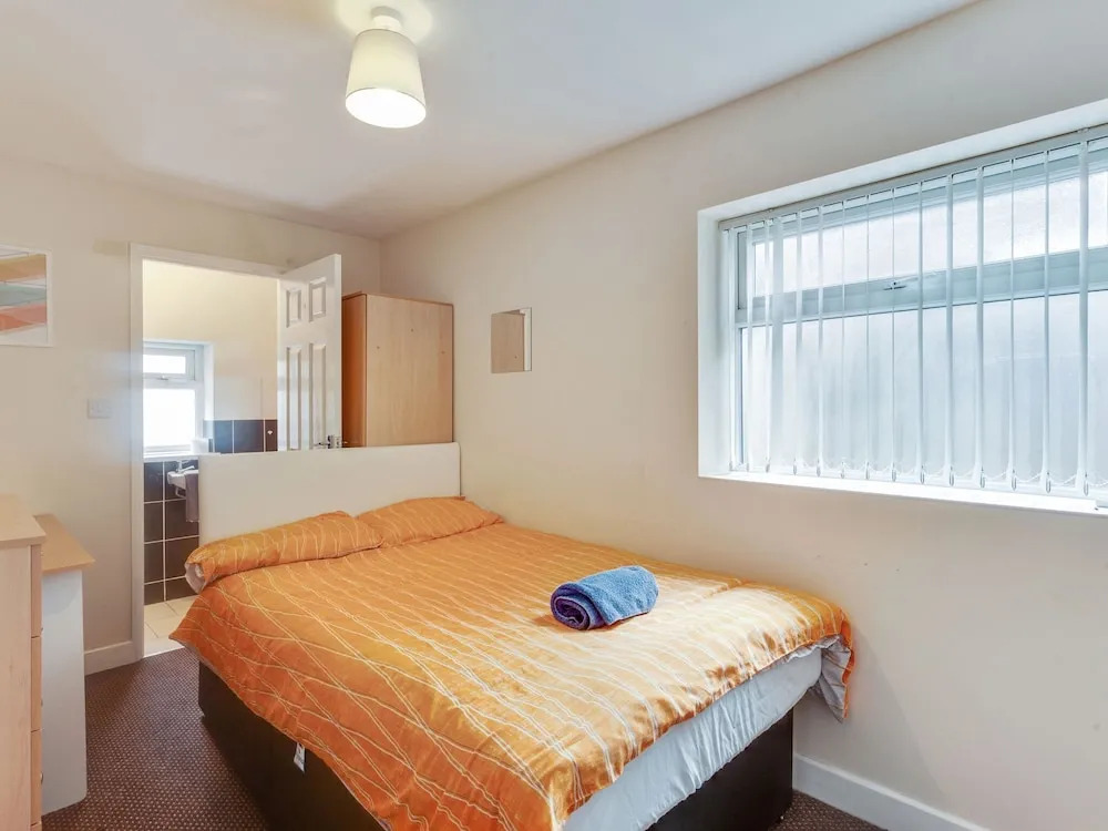 Spacious Apartment in Coventry Near Coventry University