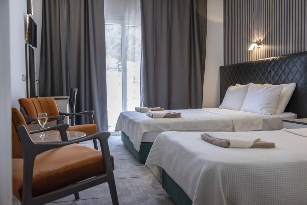Mustis Royal Plaza Hotel