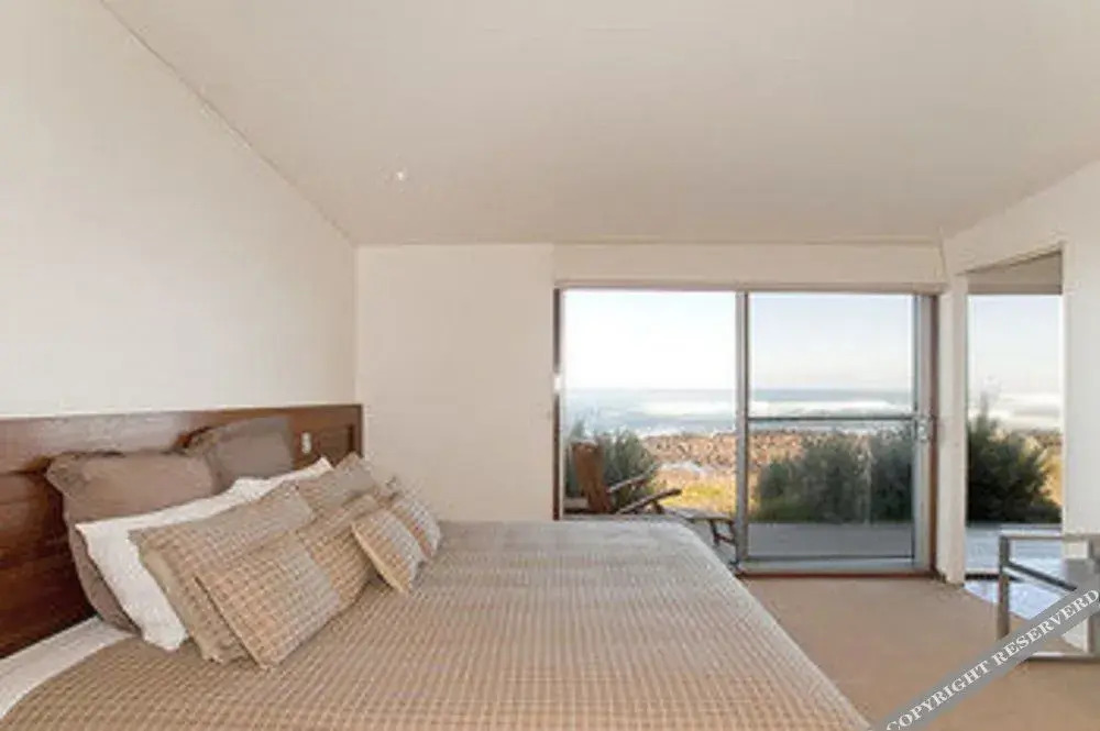 Hearn's Beachside Villa 4