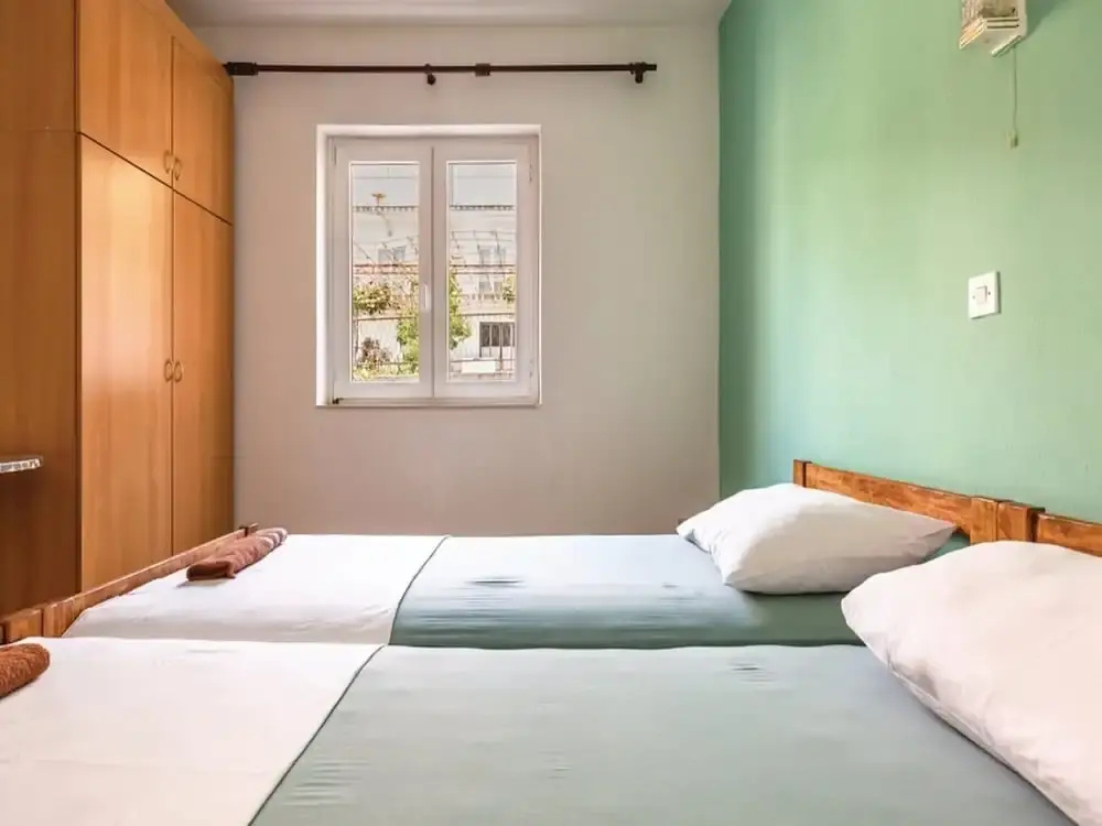 Comfortable 3 Bedroom Apartment in Makarska