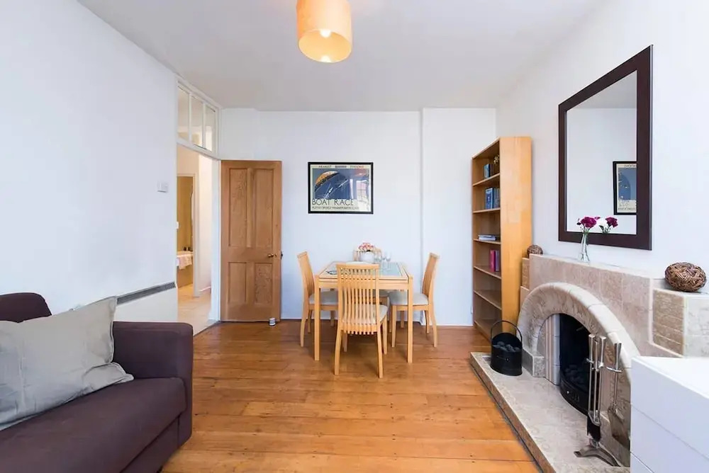 Incredibly Central Neat 2BR Flat!