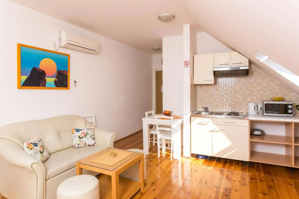 Orka Apartments