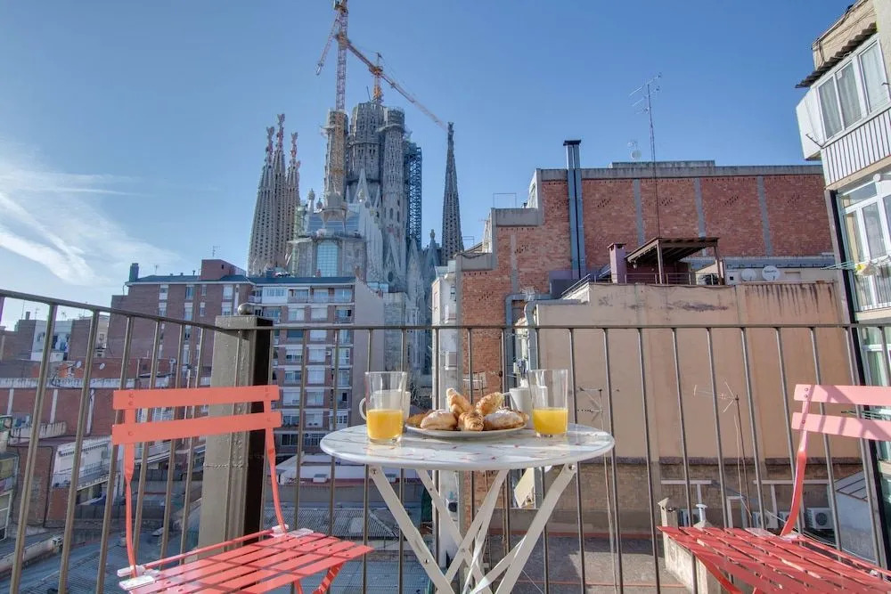 LucasLand Apartments Barcelona