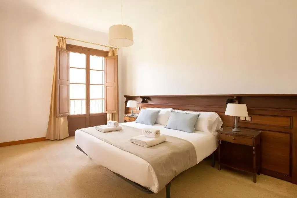 4 Cantons - La Goleta Villas