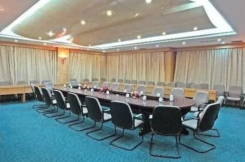 Ganzhou Iron Dragon Hotel