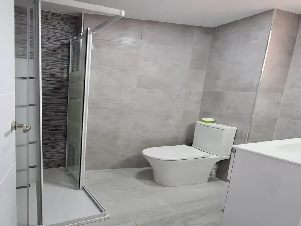 Benidorm Apartment With Pool Access