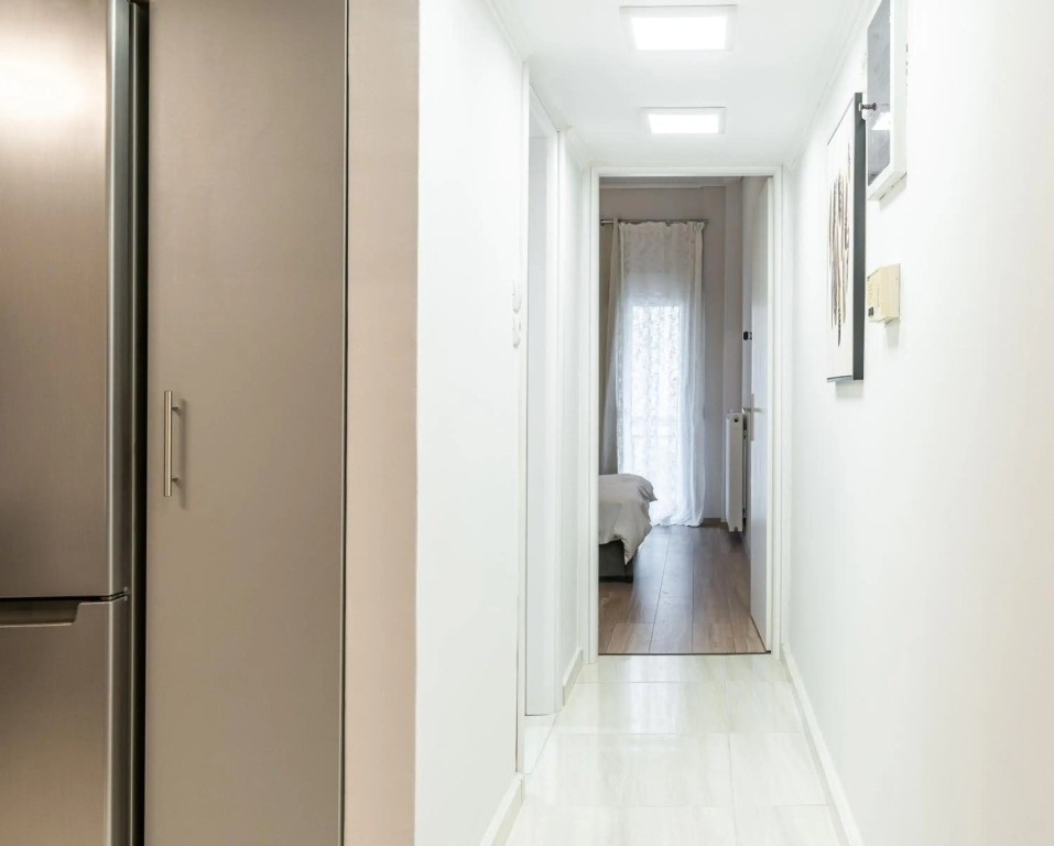 Spacious 2BD apt next to metro