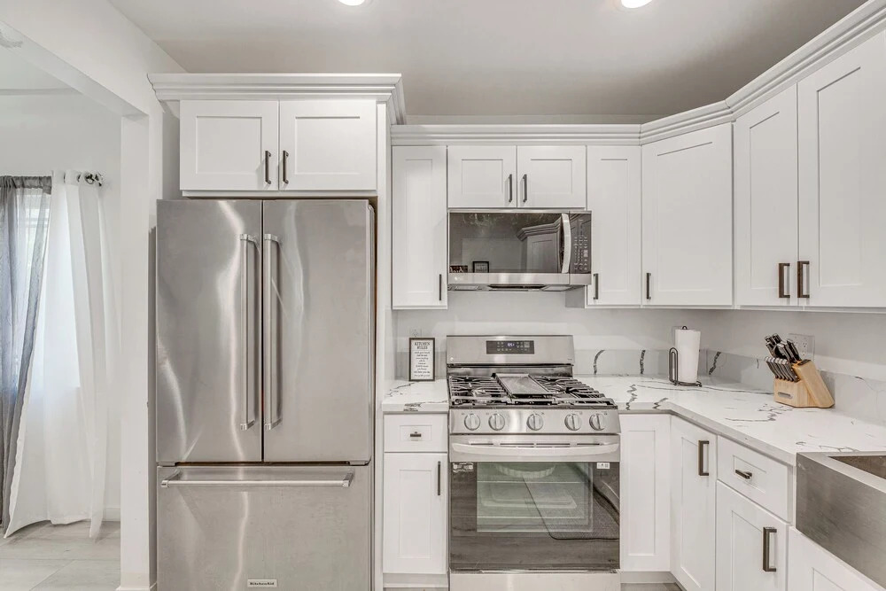2 Mi to Citadel Outlets! East LA Retreat Near I-5