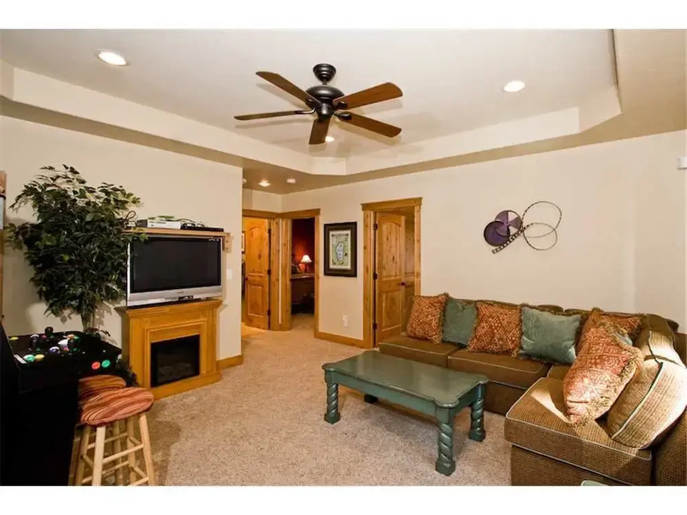 Clement Lodge 5 Bedrooms 3 Bathrooms Home