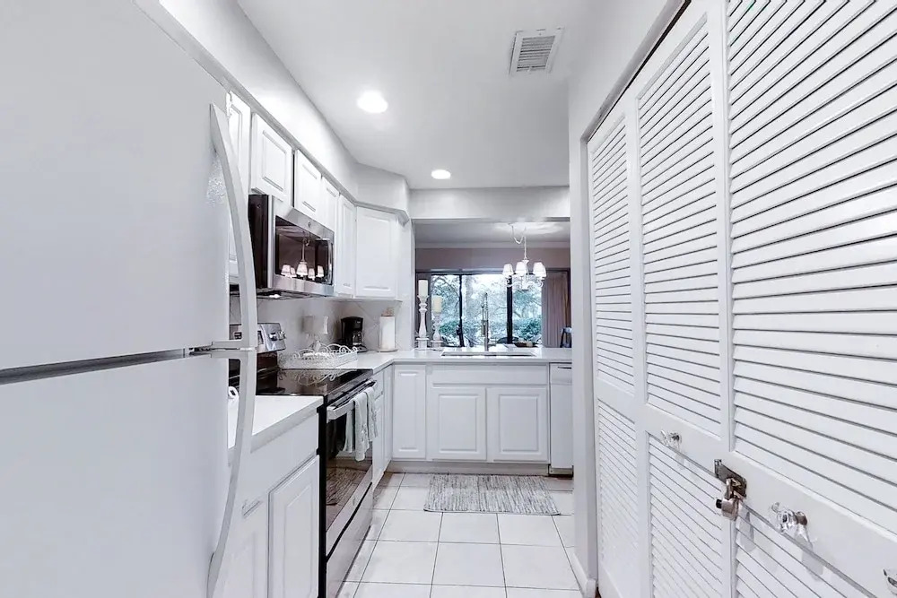 Dog-friendly Oceanfront Getaway With Shared Pool & Central AC