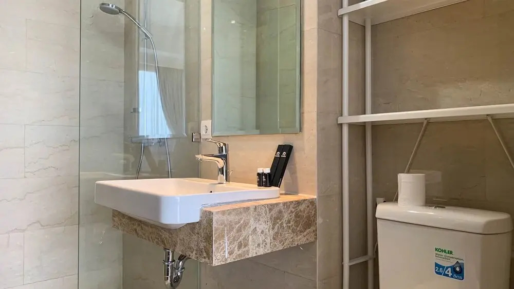 Elegant 2Br With Private Lift At Menteng Park Apartment
