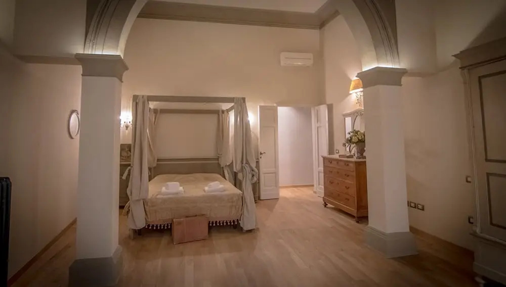 Breathtaking 4BD Apt 5min Walk to Duomo
