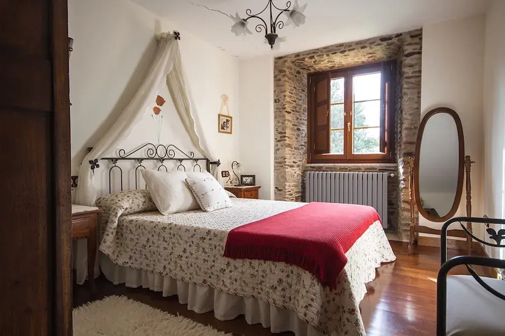 102713 House in Santiago de Compostela VR