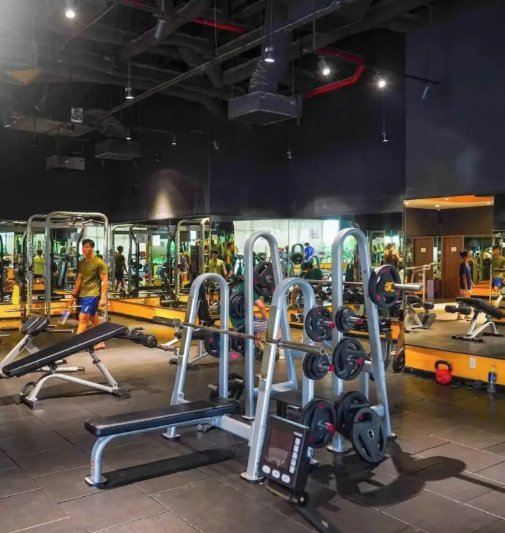 Lang Retreat Apartment - Elite Pool & Luxury Gym