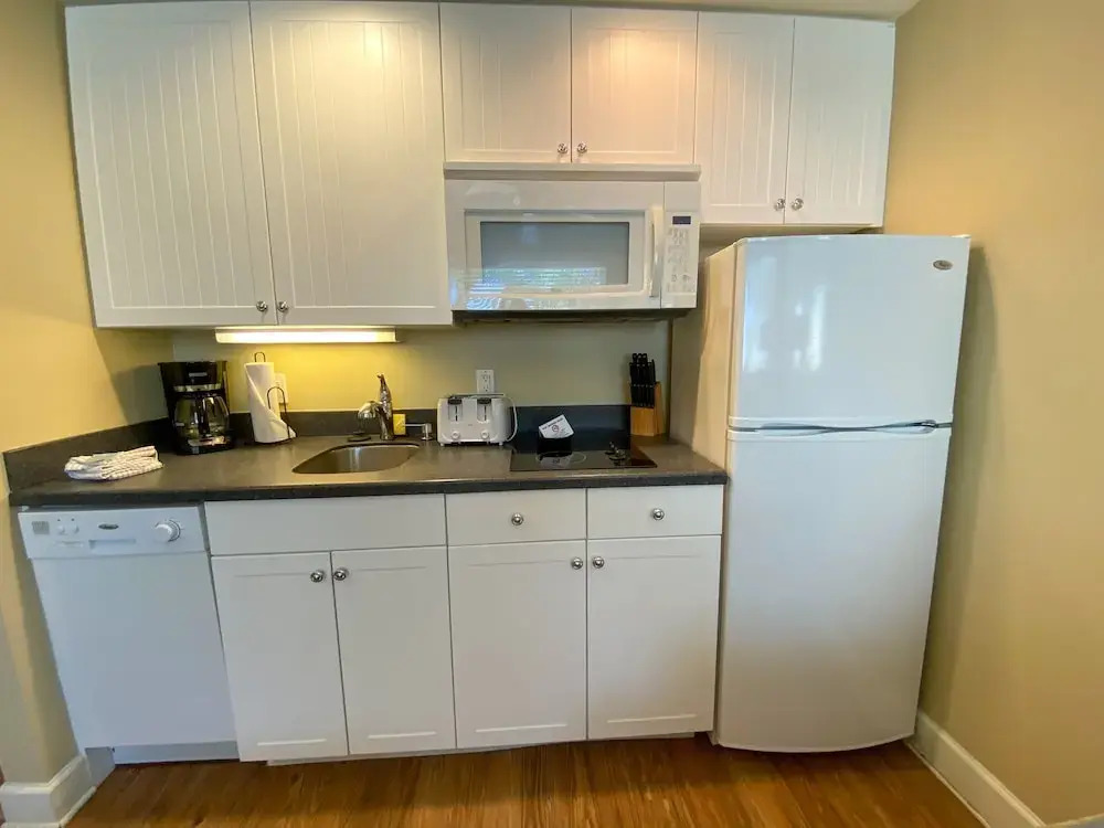 Harbour House At The Inn Unit 211 1 Bedroom Condo by RedAwning