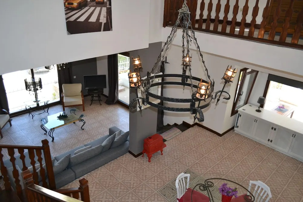 Elegant Villas 1 5