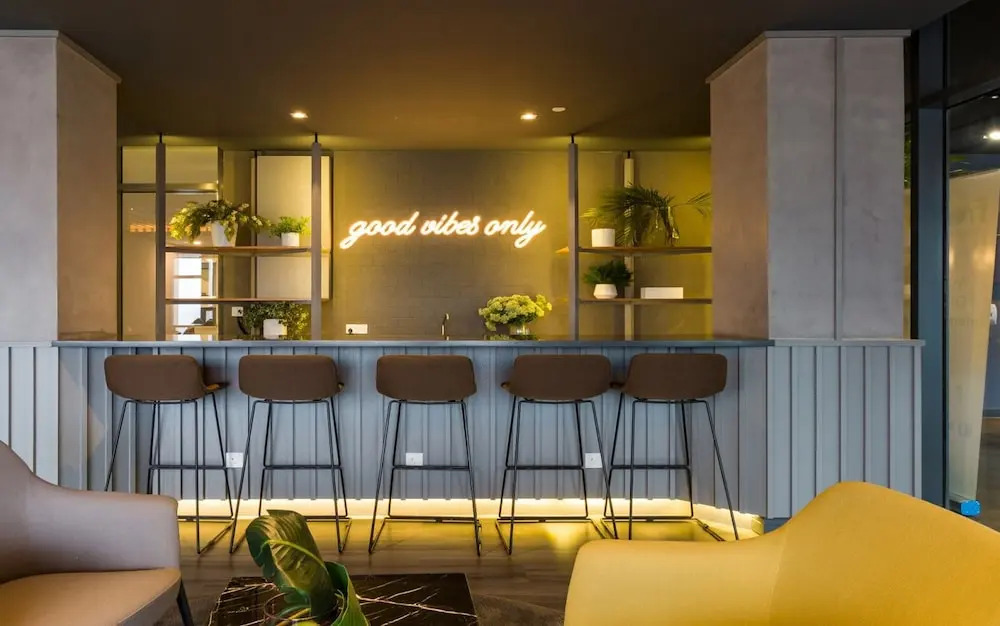 Ceylonz Suites Kuala Lumpur, Roam