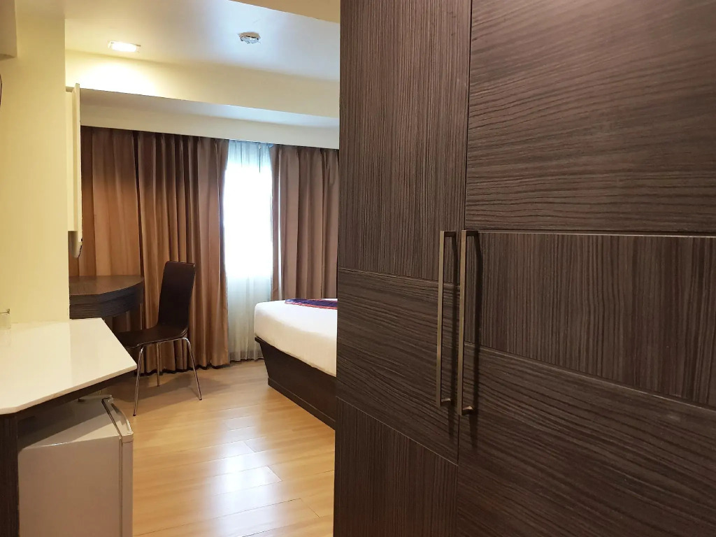Seasons Boutique Hotel