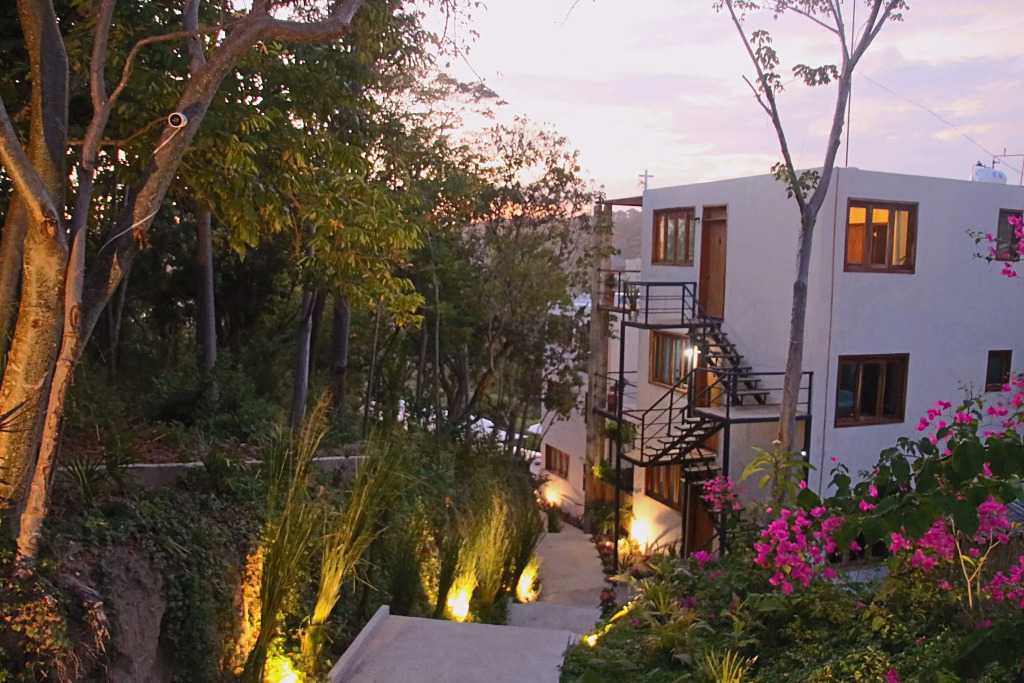 Casa Mauna Suites & Breakfasts