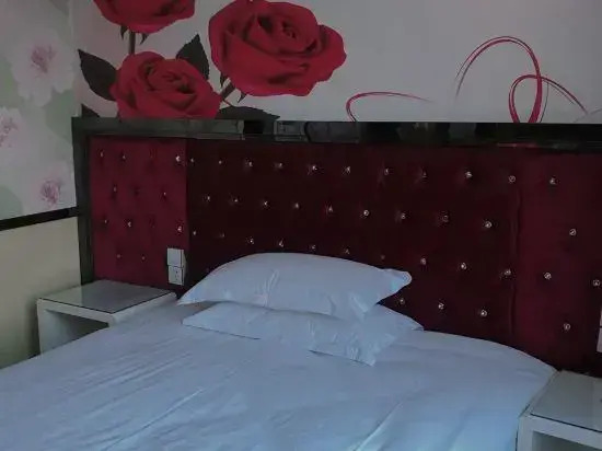 LQ Hotel