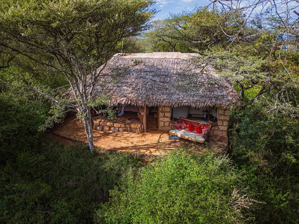 Private Bush Camp With Pool Cottages Tents - 2332