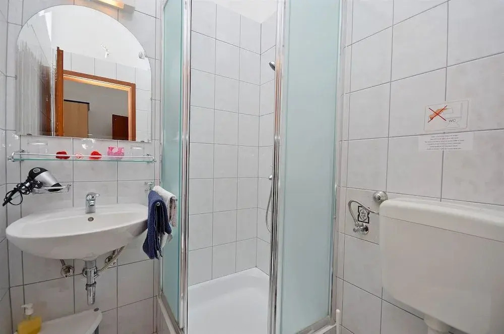 Apartments Mira