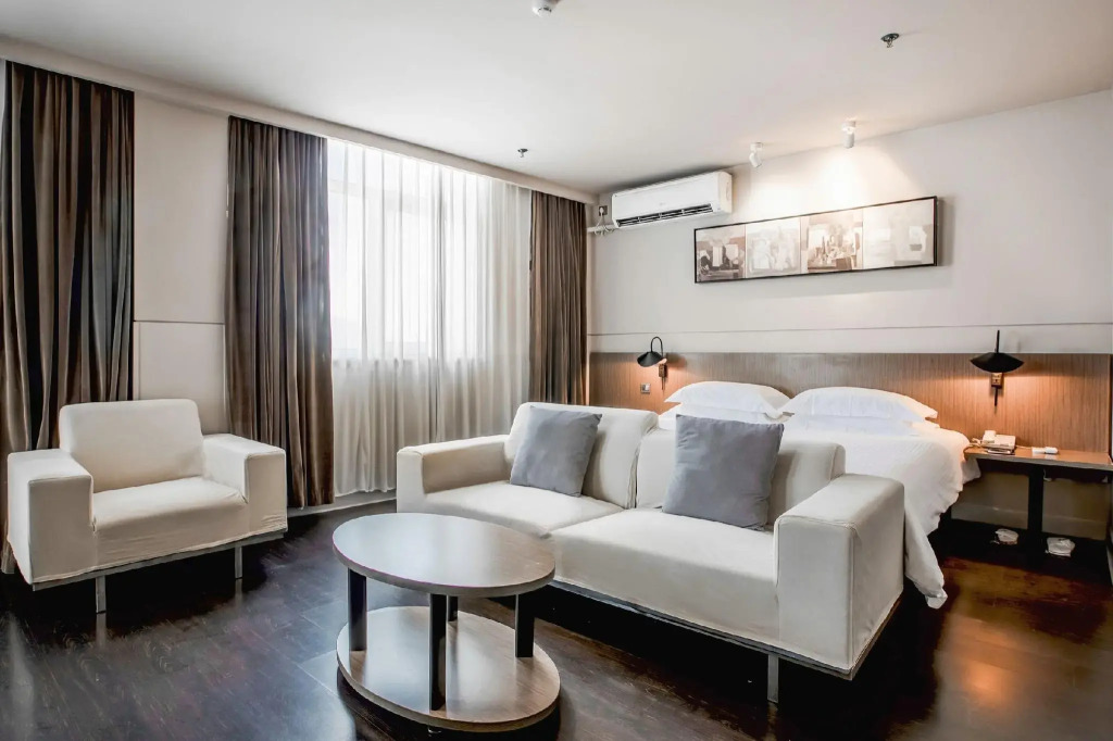 Jinjiang Inn Select Qingdao Henan Road Railway Station