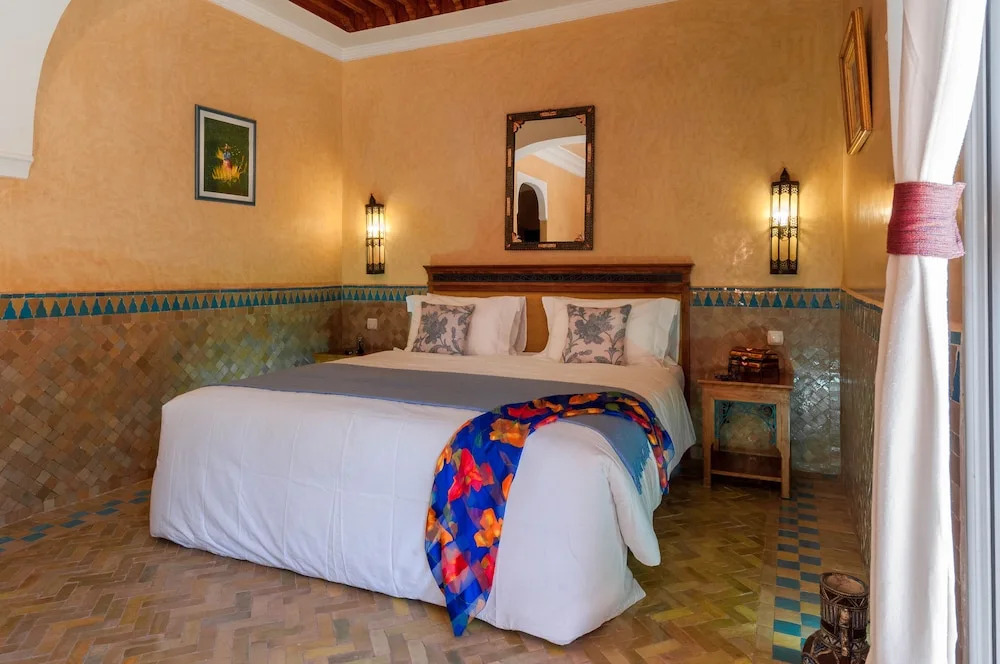 Charming villa in the heart of Marrakech palm grove