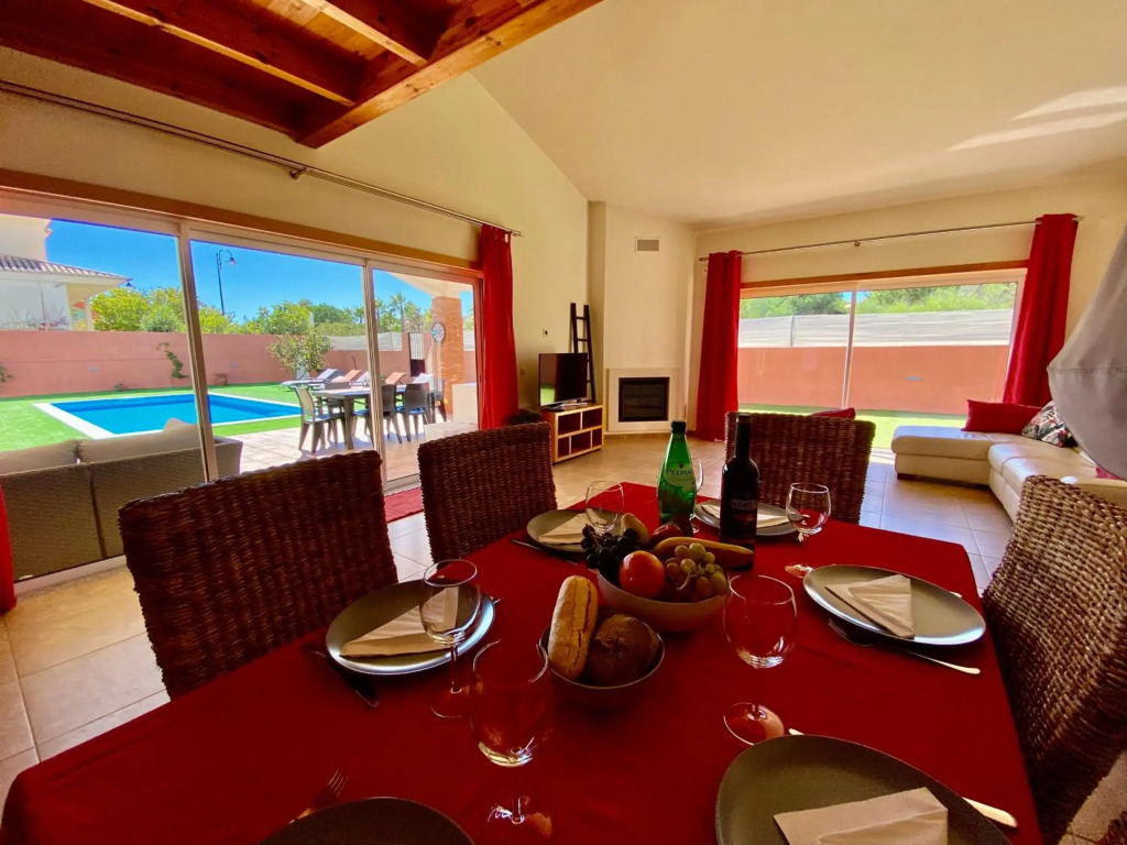 Ponta da Piedade Family House
