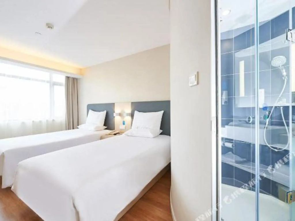 Wanyue Hotel (Shanghai Zhoupu Wanda Plaza)(万悦酒店(上海周浦万达广场店))