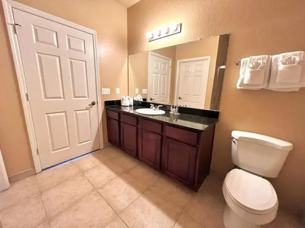 Beautiful 2 Bed Condo In Tuscana Resort 2 Bedroom Home by RedAwning
