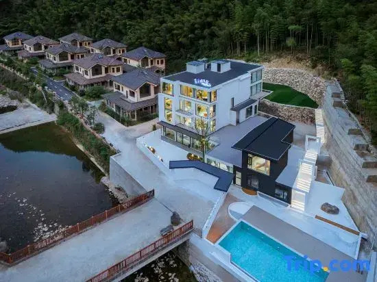 SWEETS Candy House | Sleep by the Stream & Private Hot Spring Designer Luxury Boutique Resort