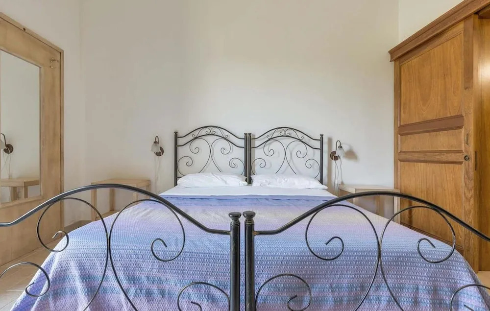 1863 Agriturismo Podere San Giorgio - Camera Matrimoniale by Barbarhouse